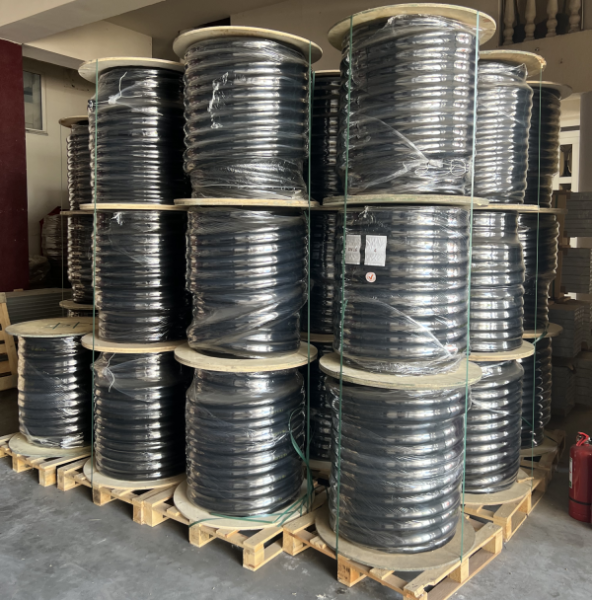 Țeavă flexibilă din inox izolată DN20
