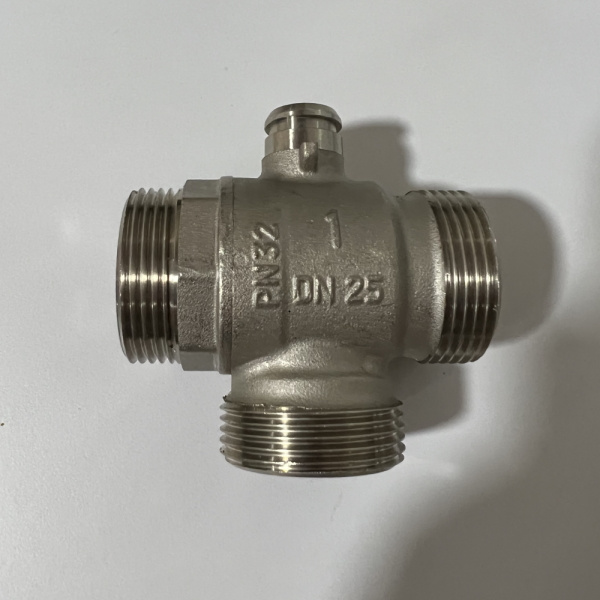 Ventil motorizat ESBE cu 3 căi, 1¼″